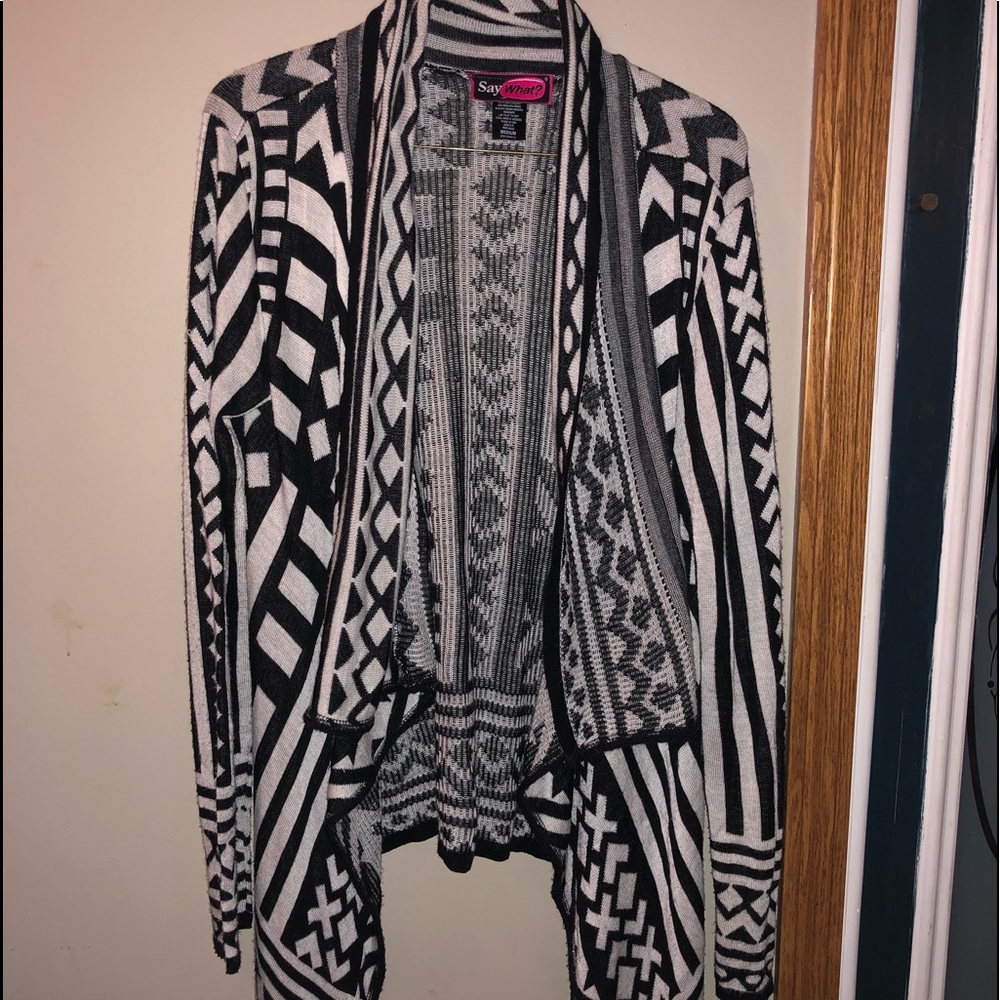 Fashionable cardigan